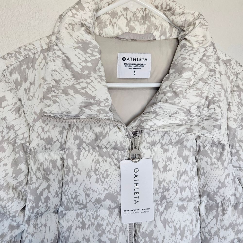 NWT Athleta | Downtown Puffer Python Seasalt Print PufferDown Jacket Women Large - Picture 10 of 11